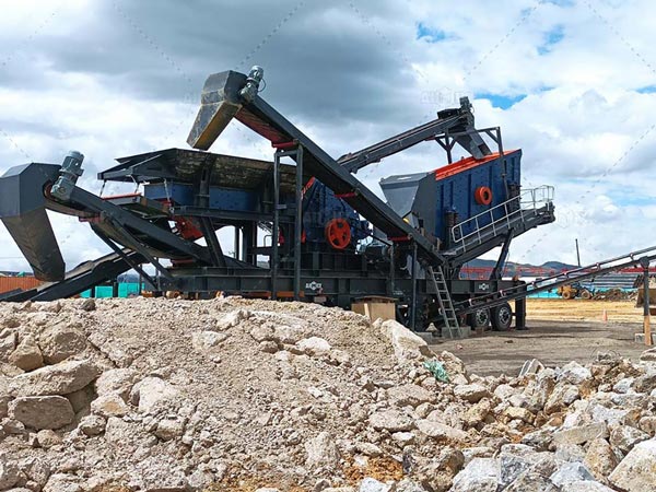 Mobile Impact Crushing Machine for Construction Waste Recycling